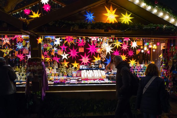 Comment planifier une visite des marchés de Noël en Suisse ?